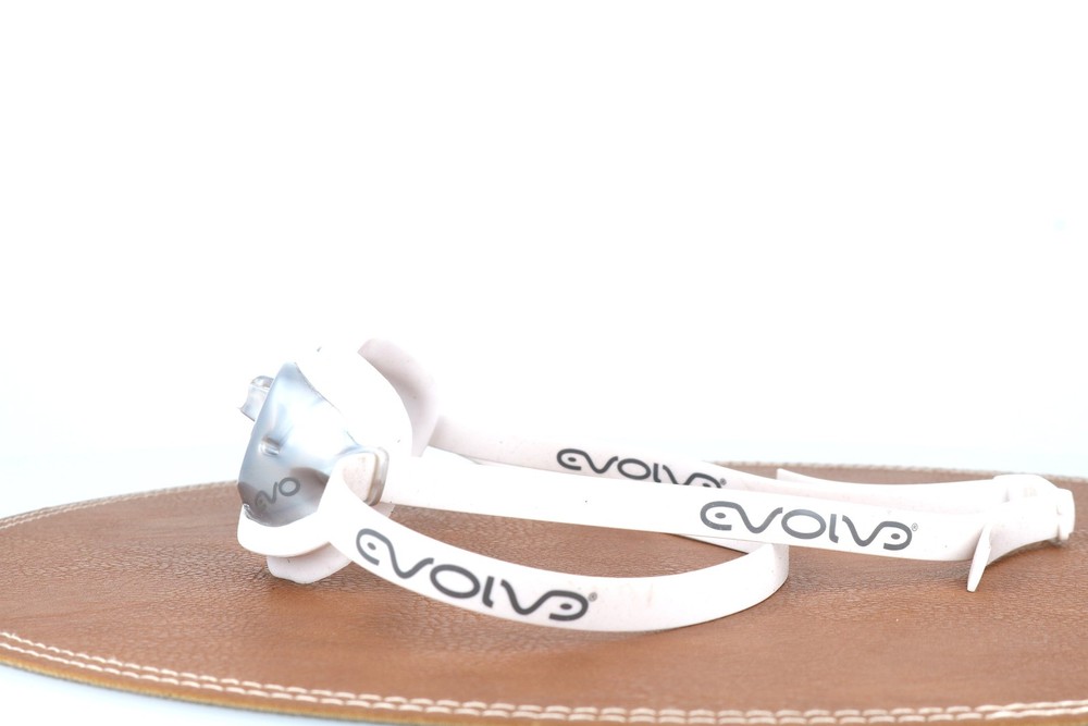 Evolve Deep Freeq V2 Goggles White Oval Goggles