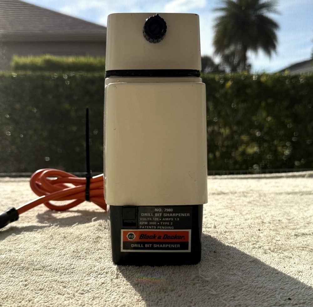 VINTAGE BLACK & DECKER DRILL BIT SHARPENER MODEL NO. 7980