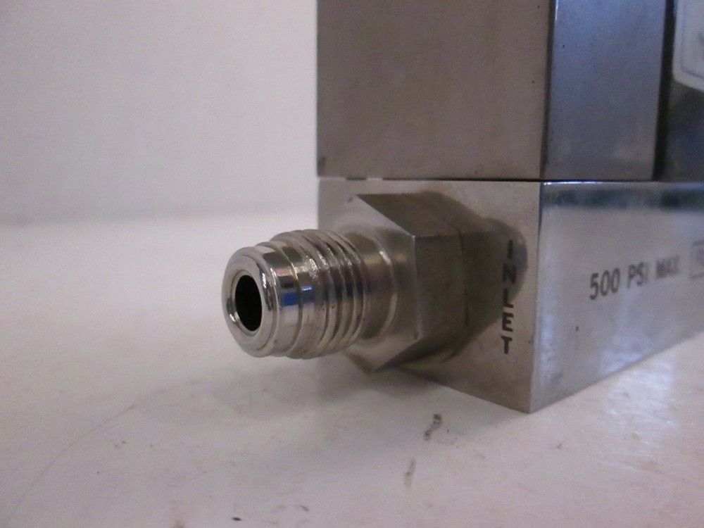 Unit UFC-1510A Mass Flow Controller, Gas, AR, 15 SLPM