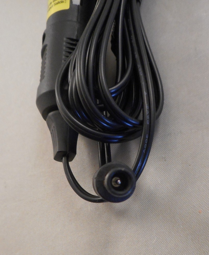 BLACK & DECKER LIONHAL Spotlight 12 Volt DC Adapter