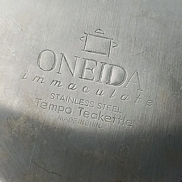 Oneida Stainless Tea Kettle Immaculate 2 Qt Clean Glossy