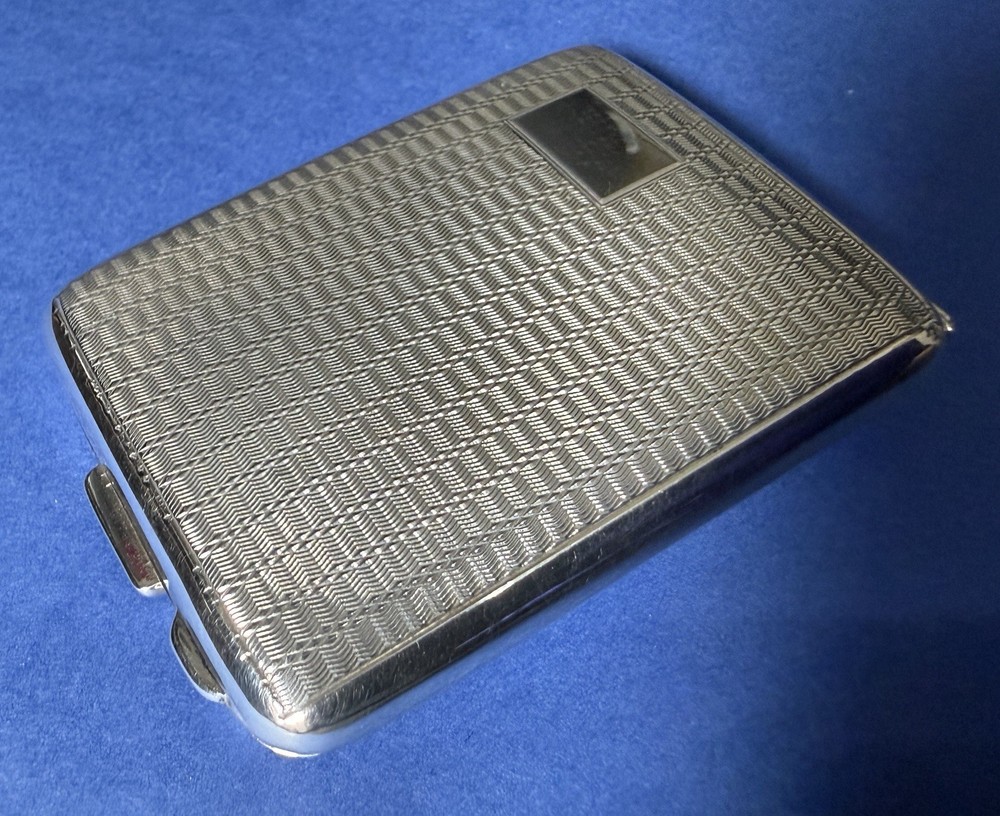 SOLID SILVER ENGINE TURNED BOOK MATCH HOLDER B'HAM 1926 BY FREDRICK FIELD