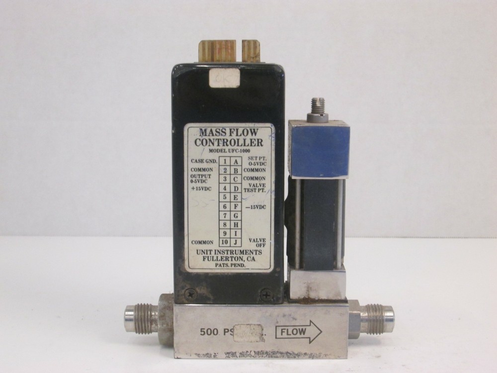 Unit UFC-1000, MFC, Mass Flow Controller, HCL, 300 SCCM, Used