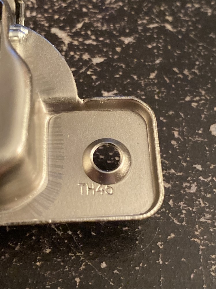 6 Cabinet Hinges With Base Plates