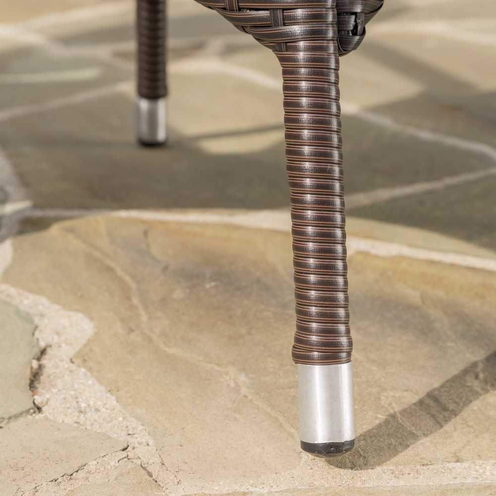 Round Wicker Outdoor Bistro Table