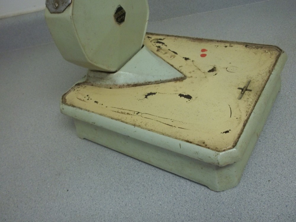 Detecto Lowboy scale Vintage Antique bath scale