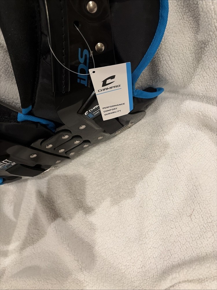 Champro Gauntlet 2 Shoulder Pads