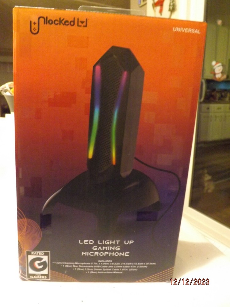 LED Light Up Gaming Microphone--Brand New