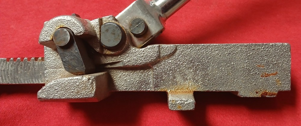 STRAP TENSIONER