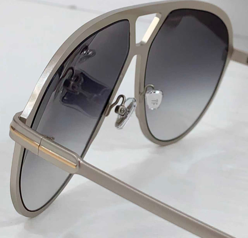 Tom Ford Xavier Sunglasses TF1060 Gray/Gray Gradient With Case New
