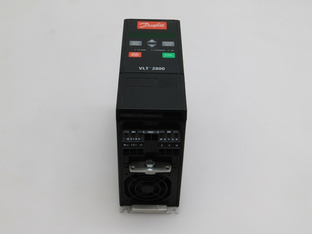 DANFOSS VLT 28003PS2B20STR1DBF00A00 0.9 Kva