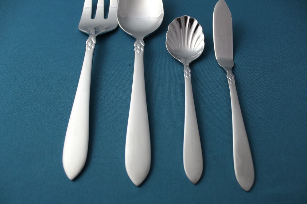 Oneida JACQUELINE / SIMBA Serving (4pc Set) Tablespoon Fork Sugar 18/10 Frosted