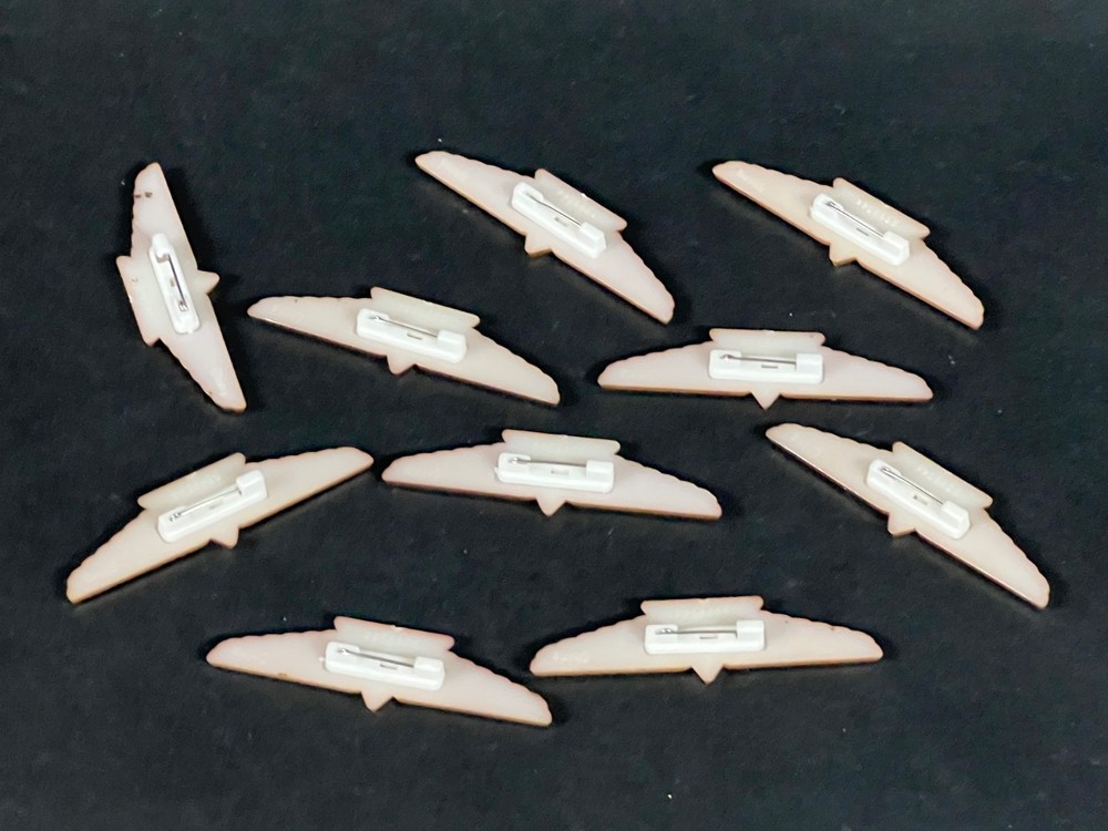 DELTA PLASTIC PIN - 10 PIECES