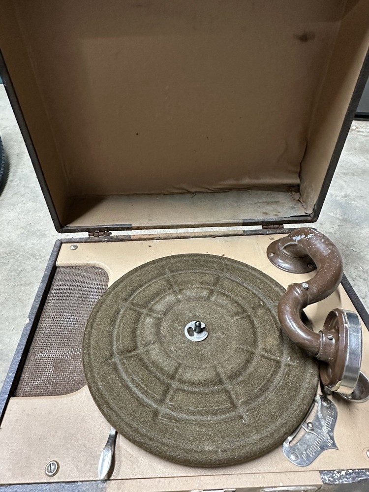 1940s record player