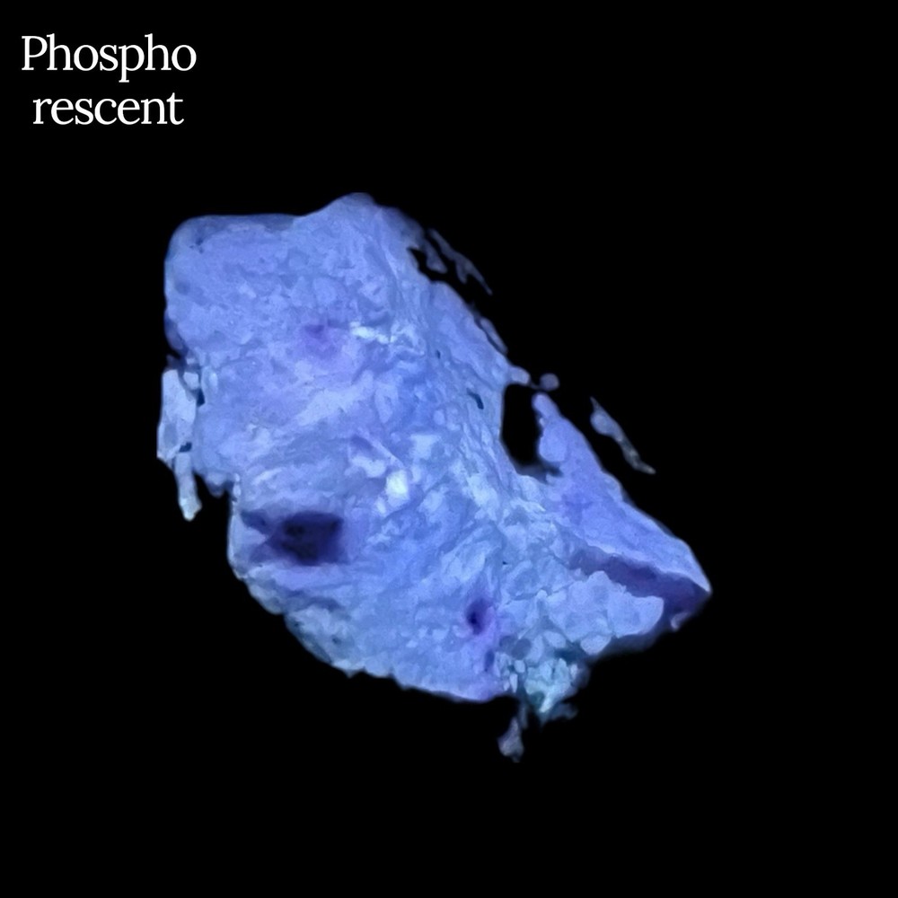 98 Gr. Superb Fluorescent Phosphorescent Tenebrecent Hackmanite Crystals
