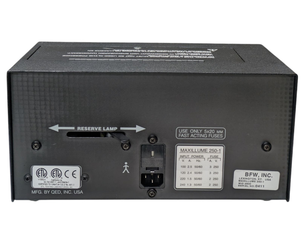 BFW-MAXILLUME 250-1 FIBER OPTIC LIGHT SOURCE/ILLUMINATOR