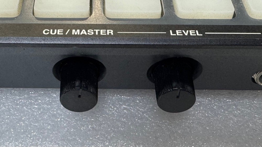 Vestax VCI-400 Cue/Master, Level Knob