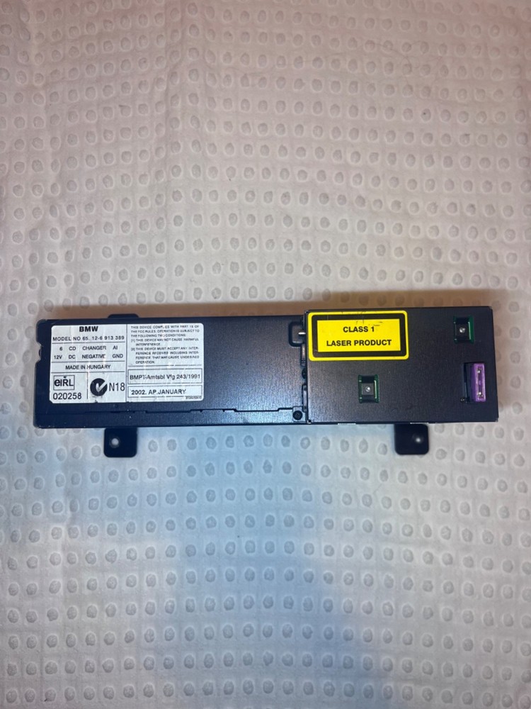 BMW 6 Disc CD Changer, Missing Magazine For CDs, Hardware Included