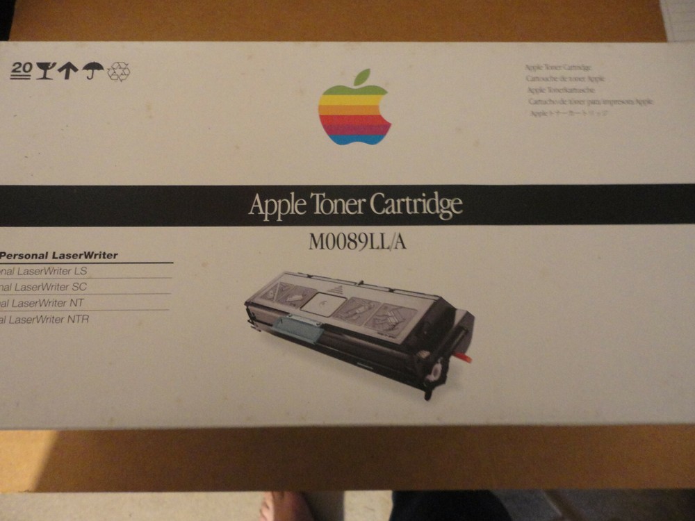 APPLE  TONER CARTRIDGE   M0089LL/A