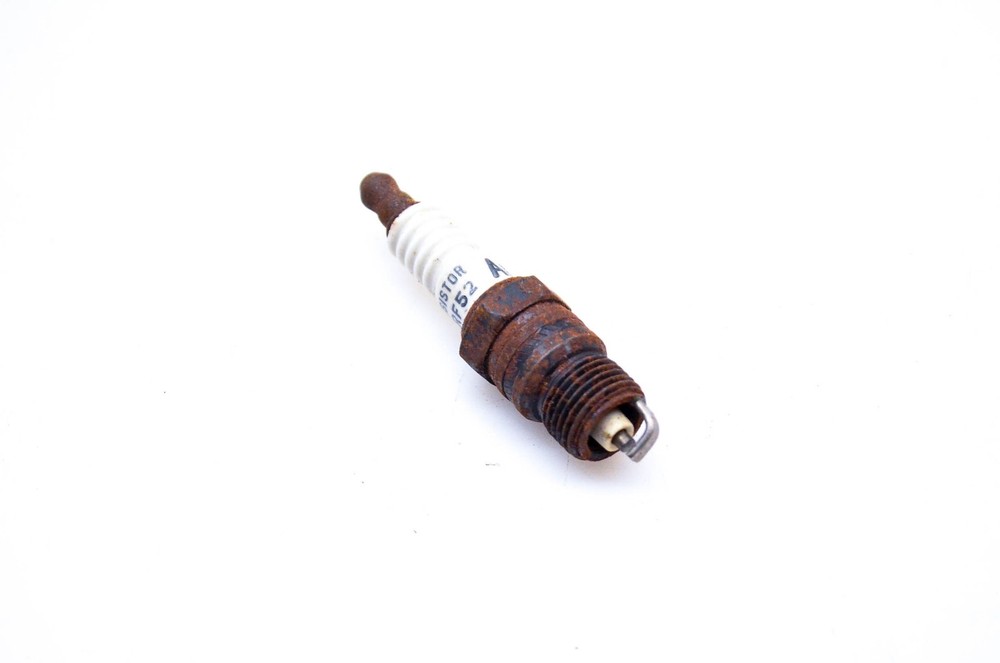 Autolite ARF52 Spark Plug NOS
