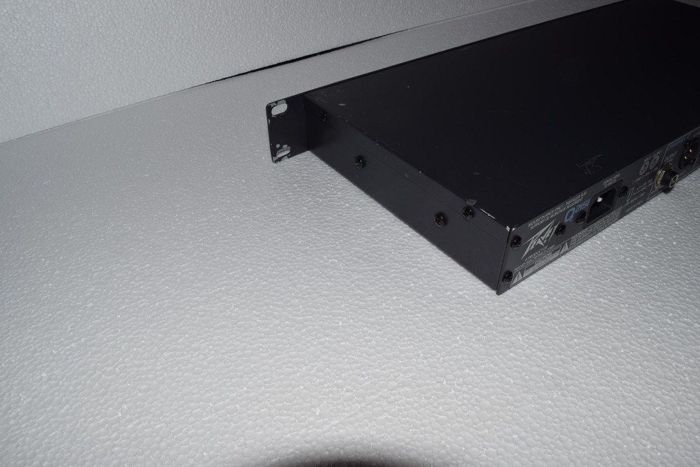 Peavey Q2151 2x15 Band Graphic Equalizer - Working