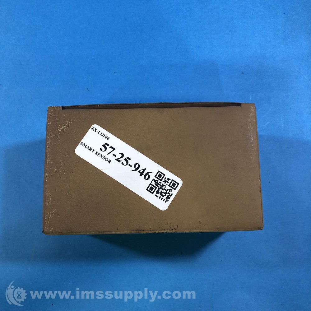 Omron ZX-LD100 Photoelectric Sensor FNFP