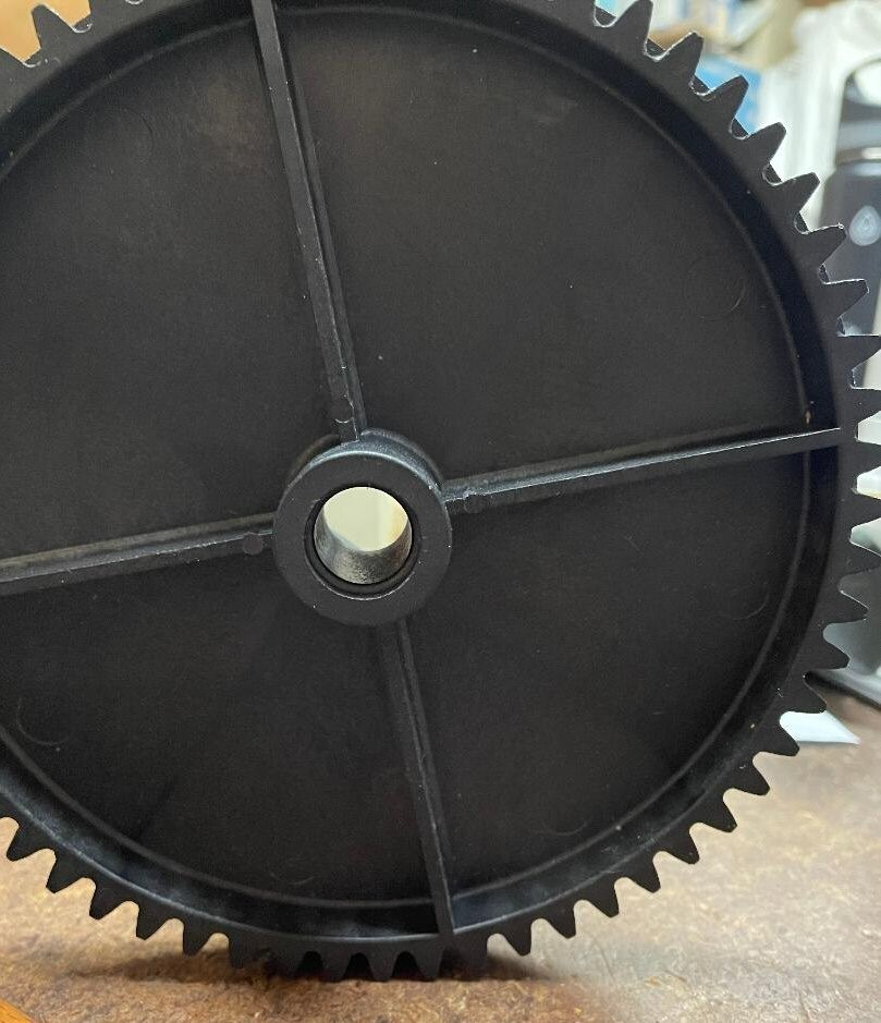 V5 - Plastic Gear (NOS)