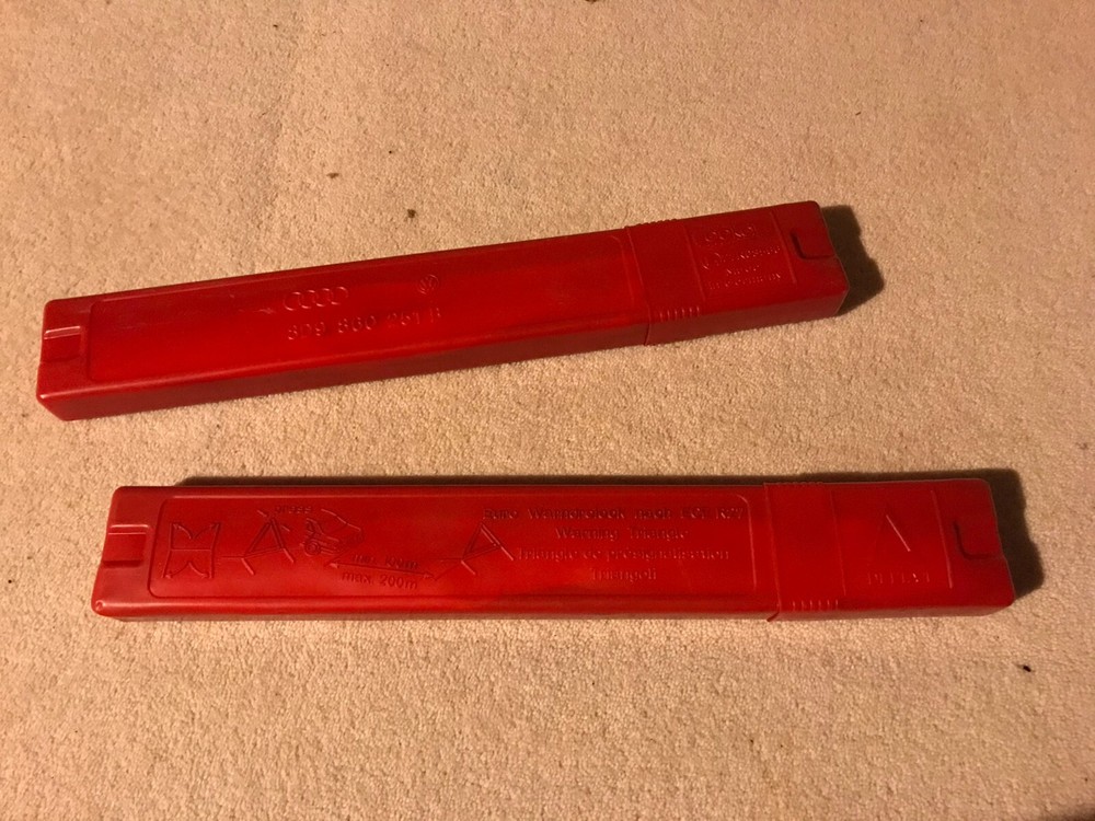 Audi A3 S3 Warning Triangle in Box