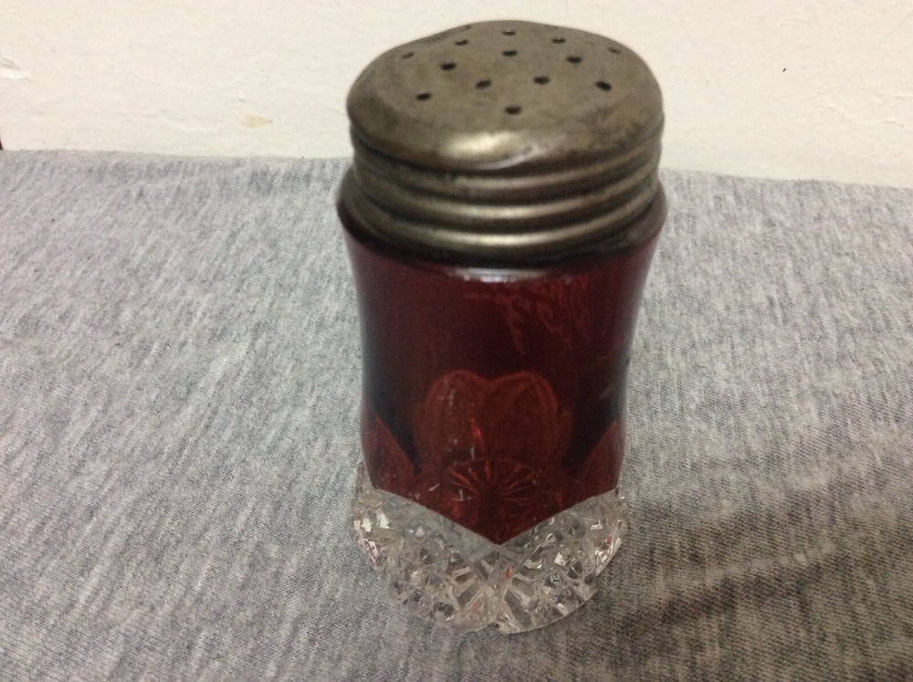 Antique Duncan Miller Button Arches Ruby Flashed Salt & Pepper Shaker