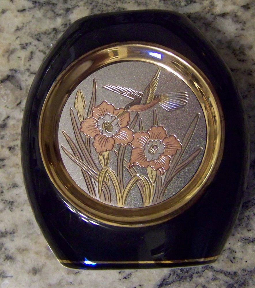 FINE MID-CENTURY JAPANESSE VASE