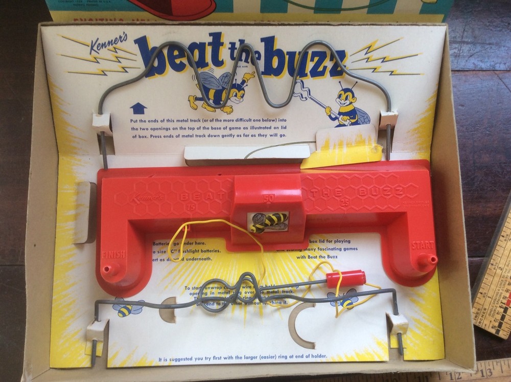 Vintage Rare Kenner Beat The Buzz Game