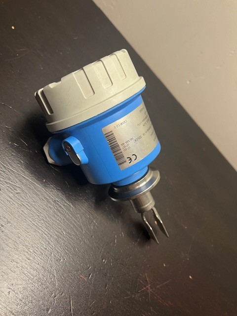 Endress + Hauser FTL50-ATC2AA4E4A Liquiphant M Vibrating Level Point Switch NEW
