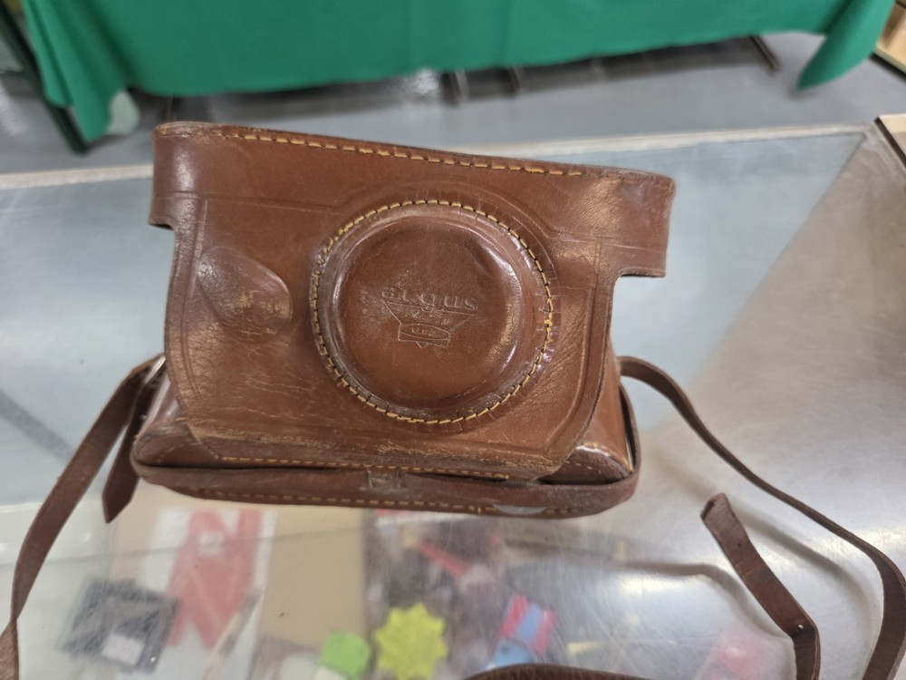 VINTAGE ARGUS CAMERA. UNTESTED. SOLD AS IS