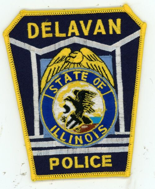 ILLINOIS IL DELAVAN POLICE NICE SHOULDER PATCH SHERIFF