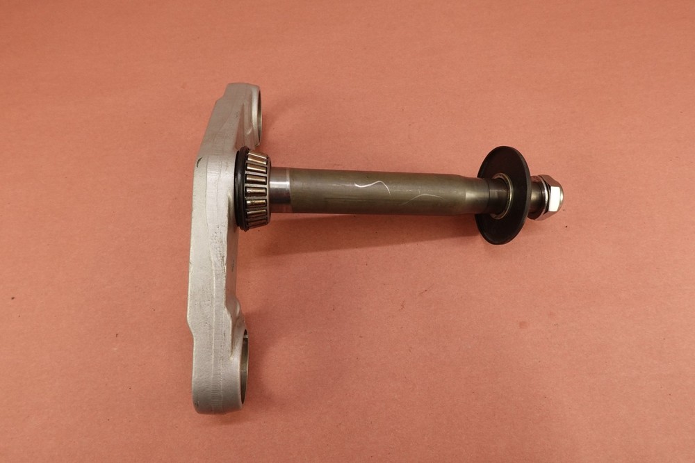 2004 99-04 Triumph Sprint RS Triple Tree Lower Clamp Stem
