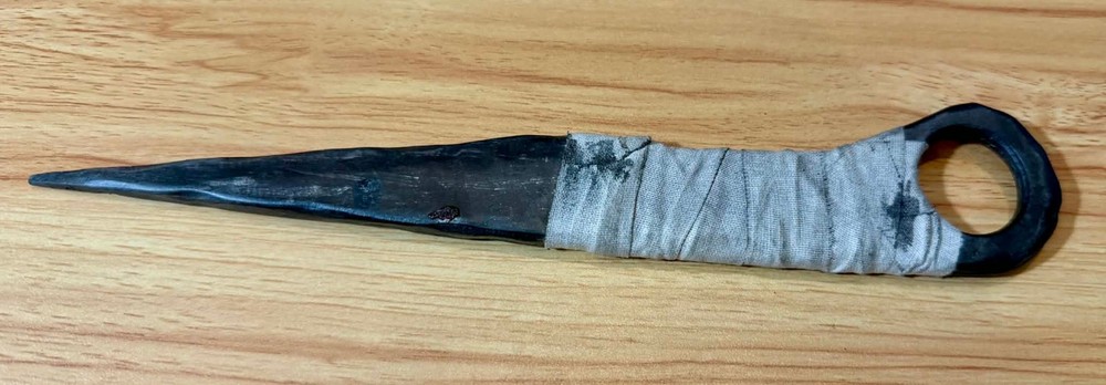 Arrow Oliver Queen Screen Used Prop Prison Shiv