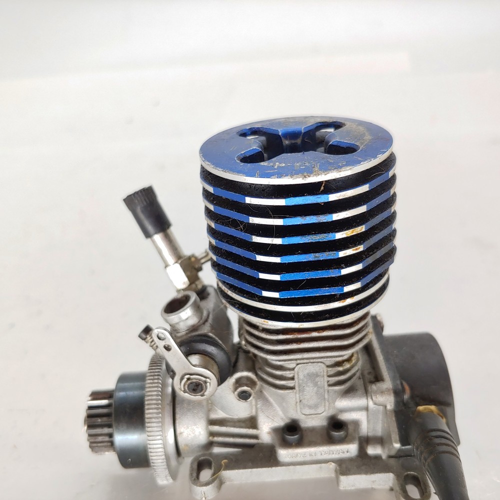 Old Skool Vintage Traxxas 4007 TRX Pro Nitro .15 Engine w/ Pipe & Pull-Start