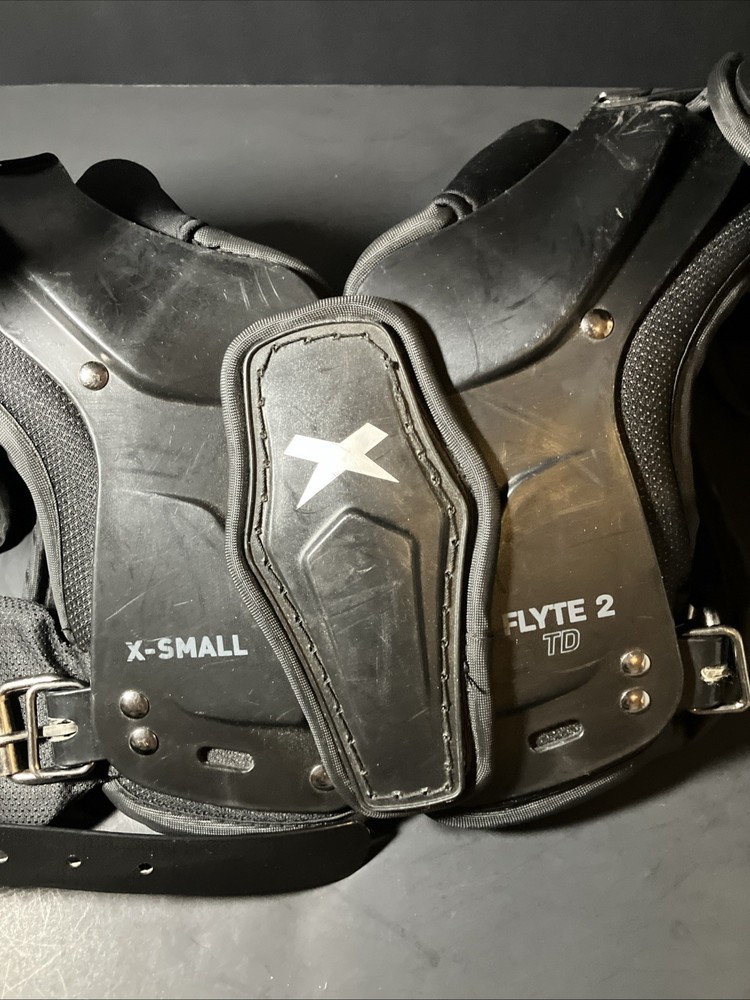 Xenith Flyte 2 Youth Shoulder Pads X-Small