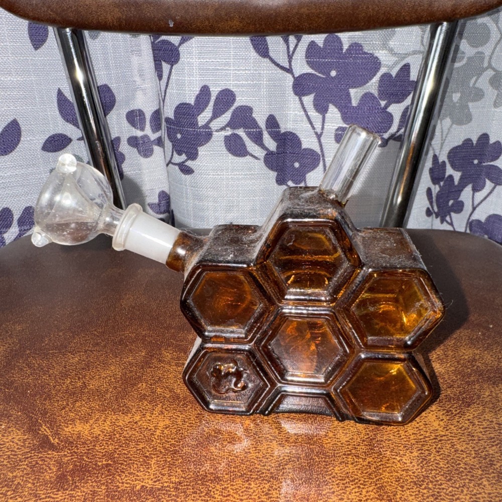 Honeycomb mini hookah bong With Removable Stem.