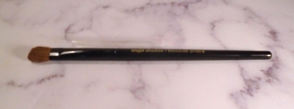 Lancome ANGLE SHADOW BRUSH #13 PLASTIC SLEEVE / BLACK HANDLE