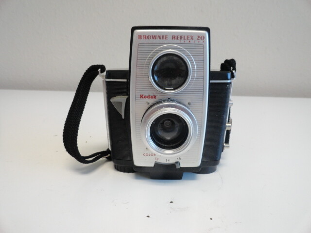 Kodak Brownie Reflex 20 Camera - Untested