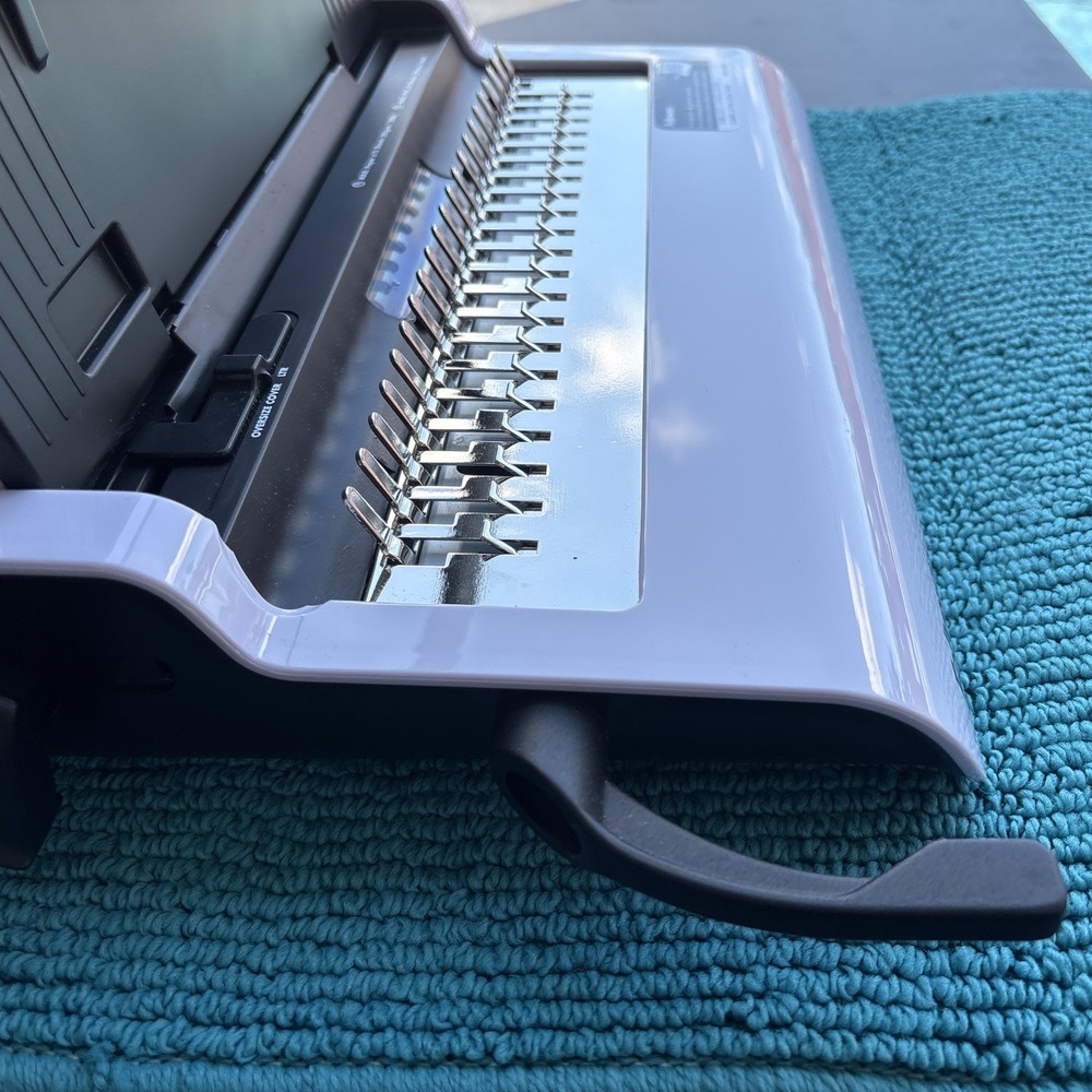 Fellowes Star + 150 Manual Comb Binding Machine Bundle Tested