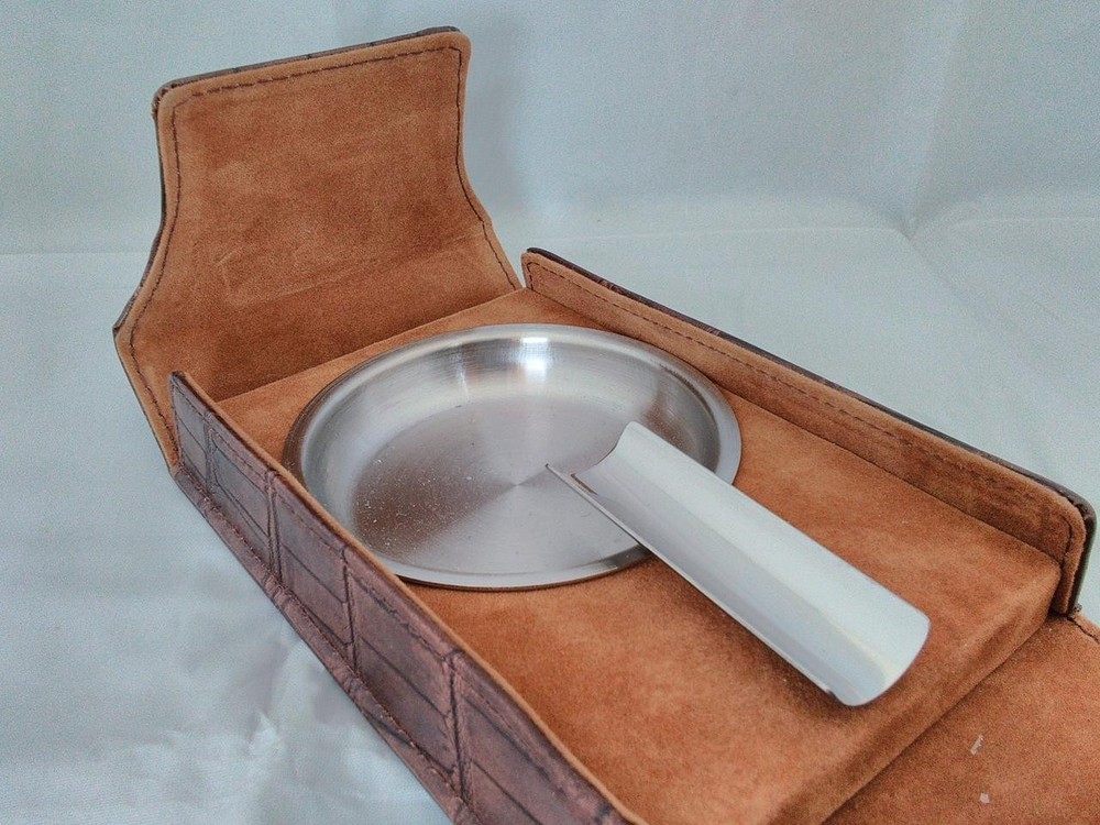 Snap-on Cigar Holder and Ashtray Tool