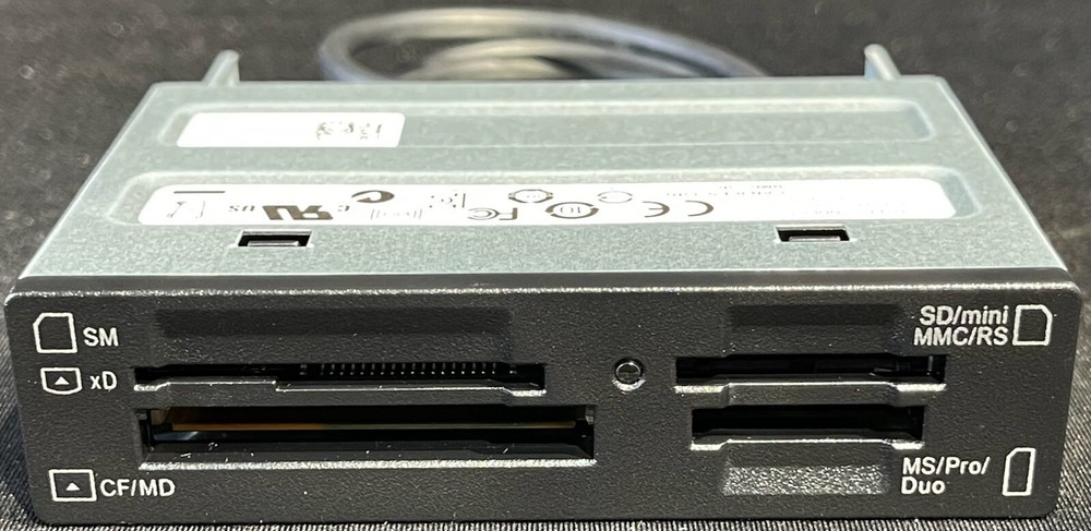 Dell 19 in 1 Multi Media Memory Card Reader for Mini Tower PCs / FXYPG