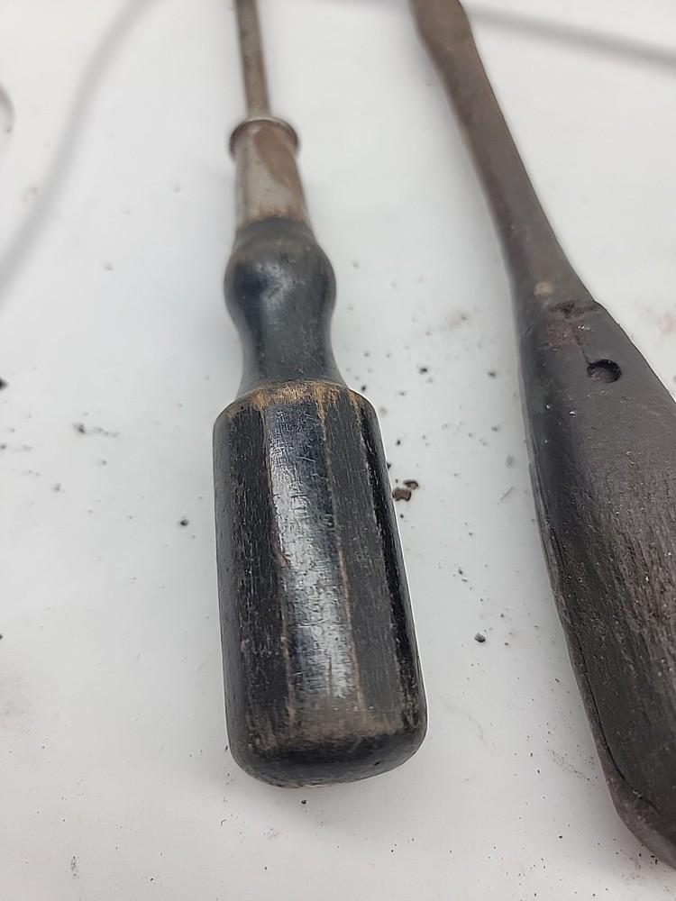 Vintage Hand Tools Screw Drivers Flat Wood Handle