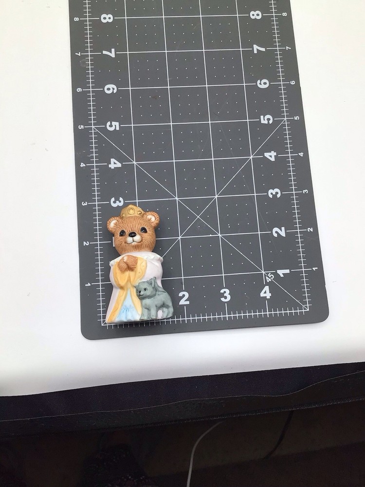 Homco Bear Figurine 1426 Queen