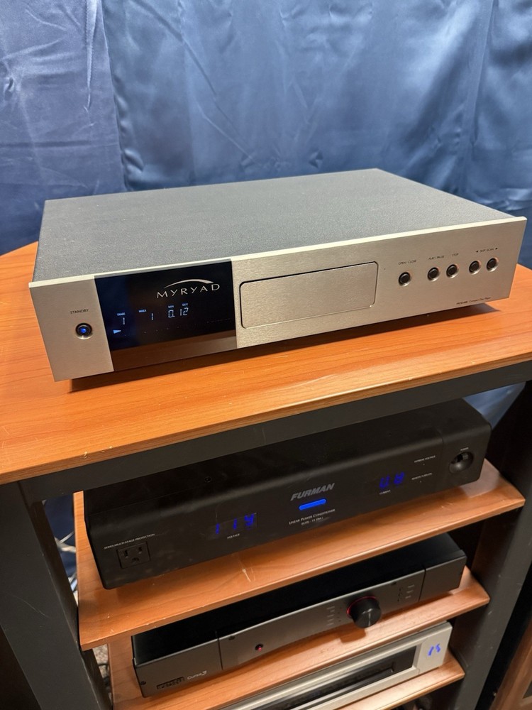 Myryad MCD 600 Audiophile CD Player *WORKS GREAT*
