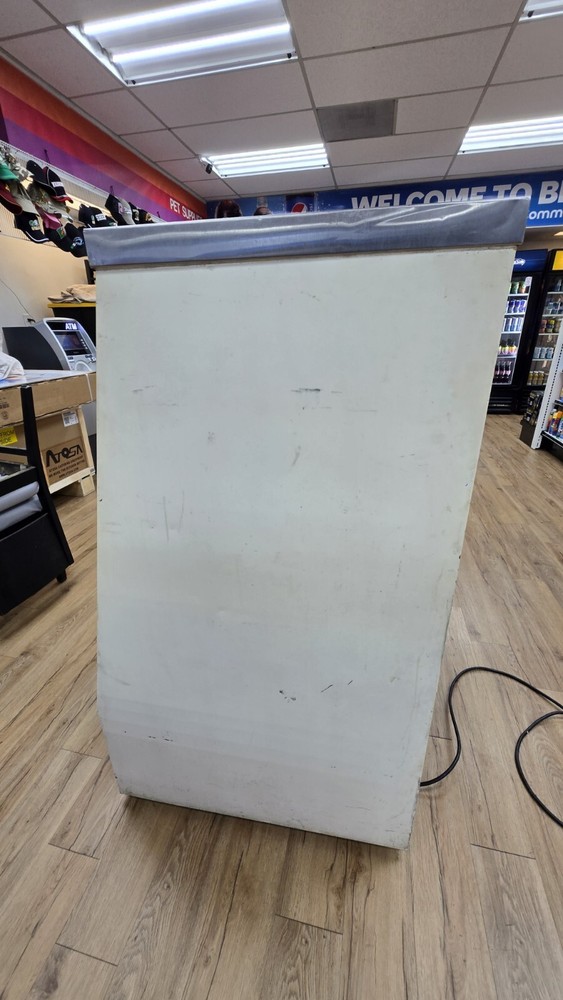 True Deli Refrigerator