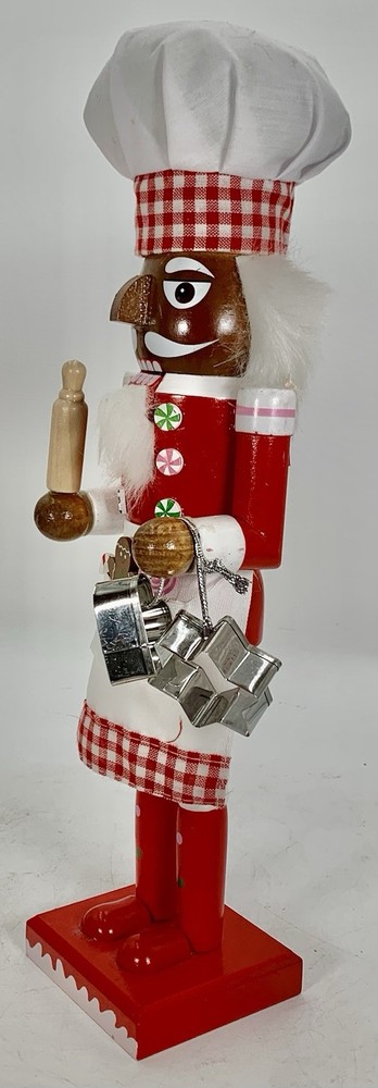 North Pole Trading Co 2020 Baker 14” Nutcracker
