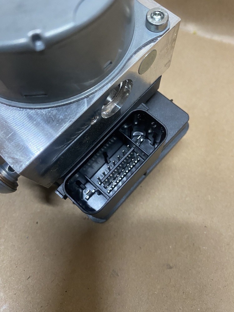 20-23 BMW S1000RR S 1000 RR ABS PUMP CONTROL MODULE COMPUTER OEM #0179